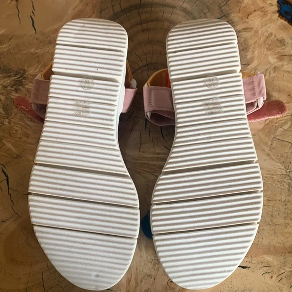 New Dirty Laundry Sandals Size 5.5 - Picture 3 of 3